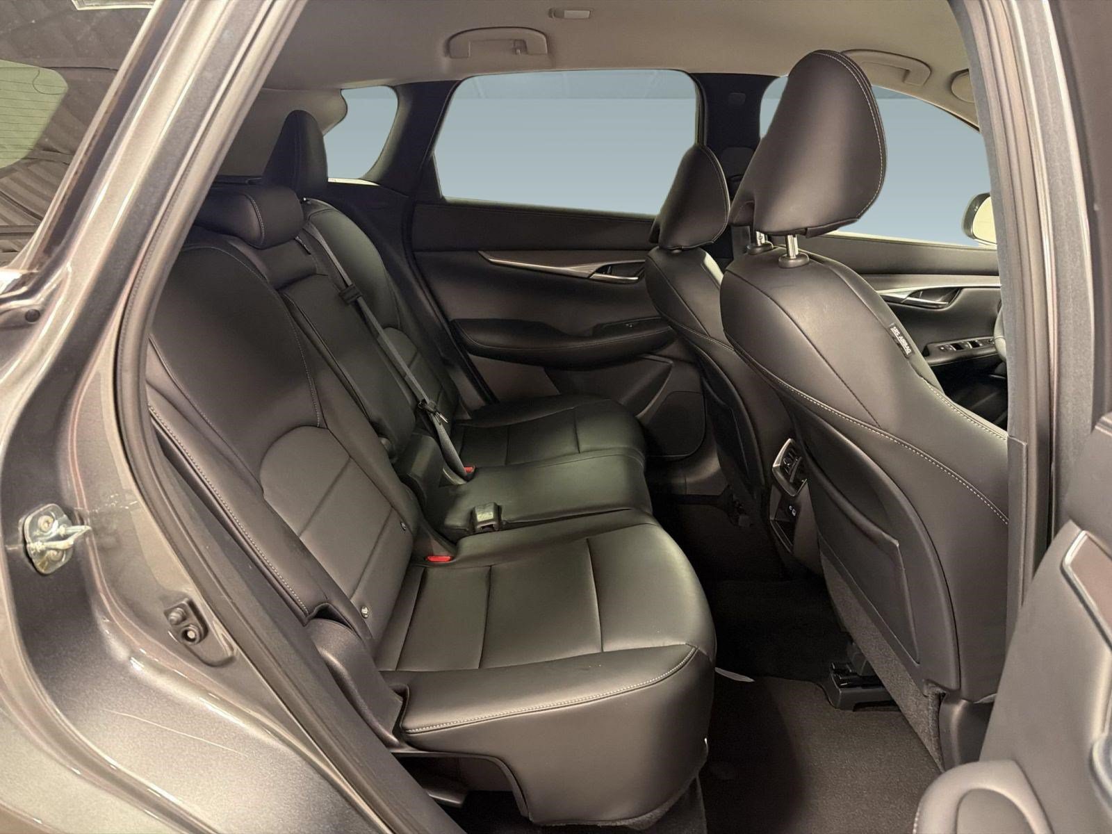 Used 2023 INFINITI QX50 Pure AWD/4WD image 26