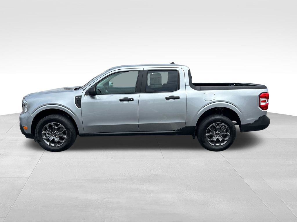 Used 2024 Ford Maverick XLT FWD image 2
