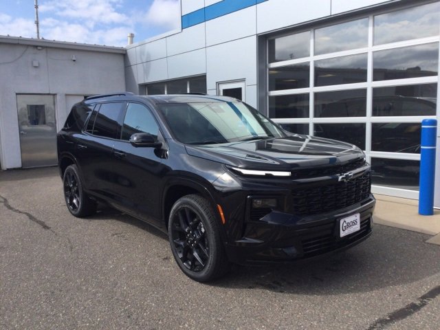 New 2026 Chevrolet Traverse RS image 2
