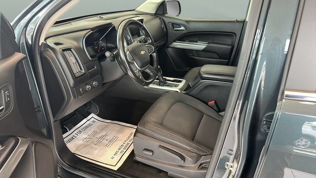 Used 2017 Chevrolet Colorado LT w/ LT Convenience Package AWD/4WD image 7