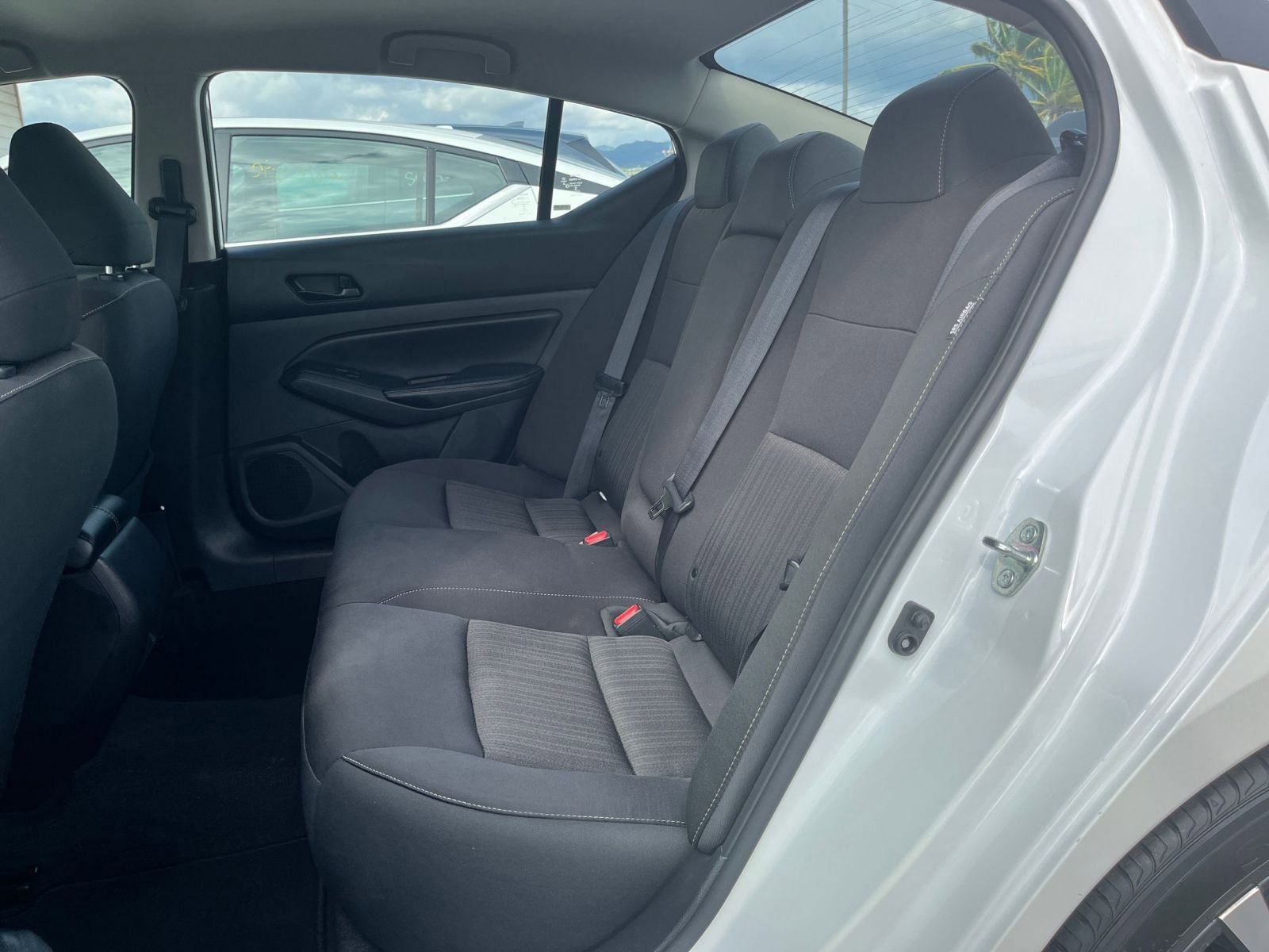 Used 2025 Nissan Altima 2.5 SV image 27