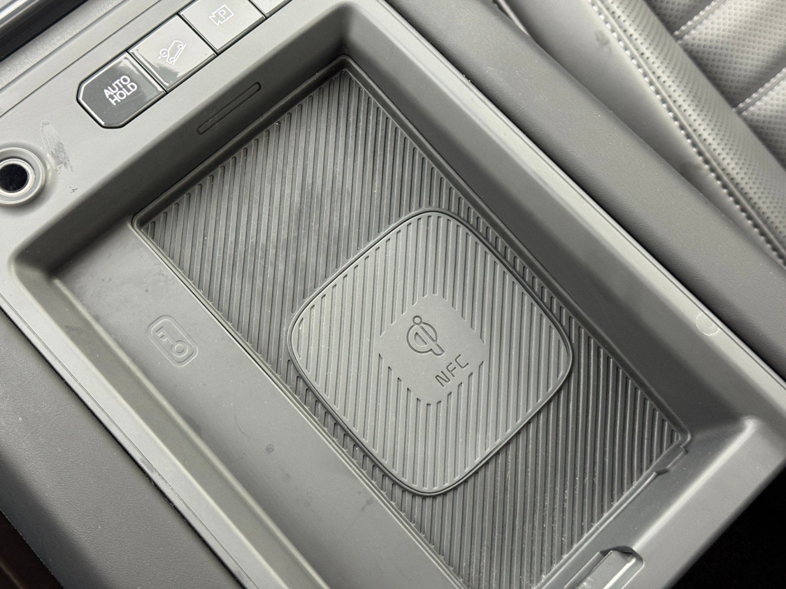 Used 2024 Kia EV9 Land image 39