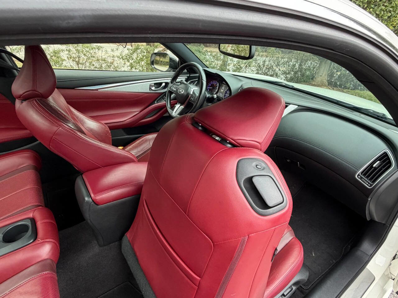 Used 2017 INFINITI Q60 Red Sport 400 image 29