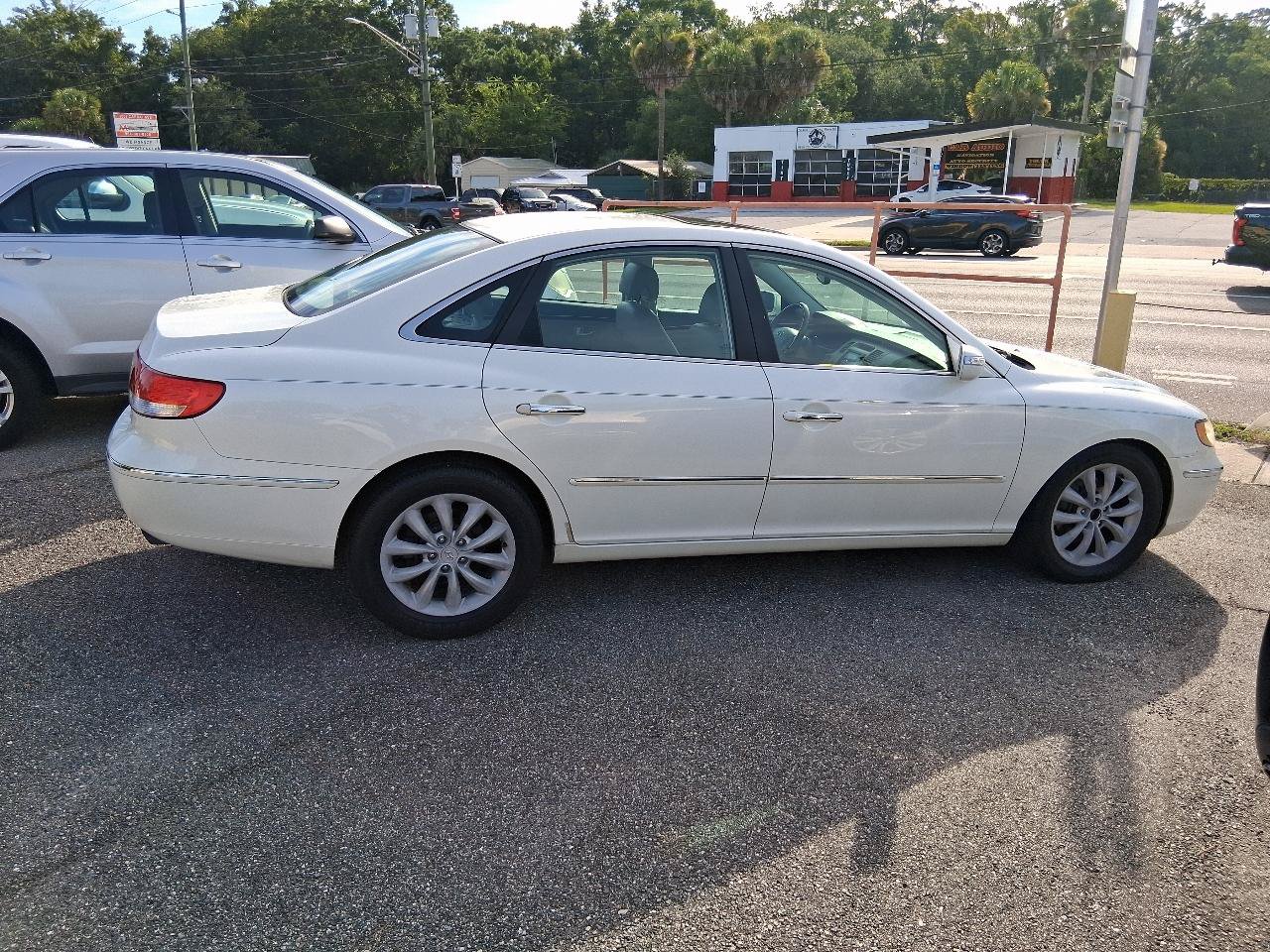 Used 2007 Hyundai Azera Limited FWD image 6