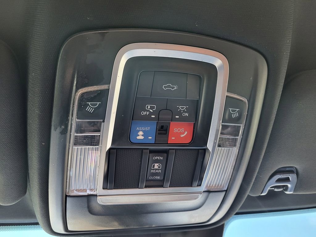 Used 2022 RAM 2500 Limited image 16