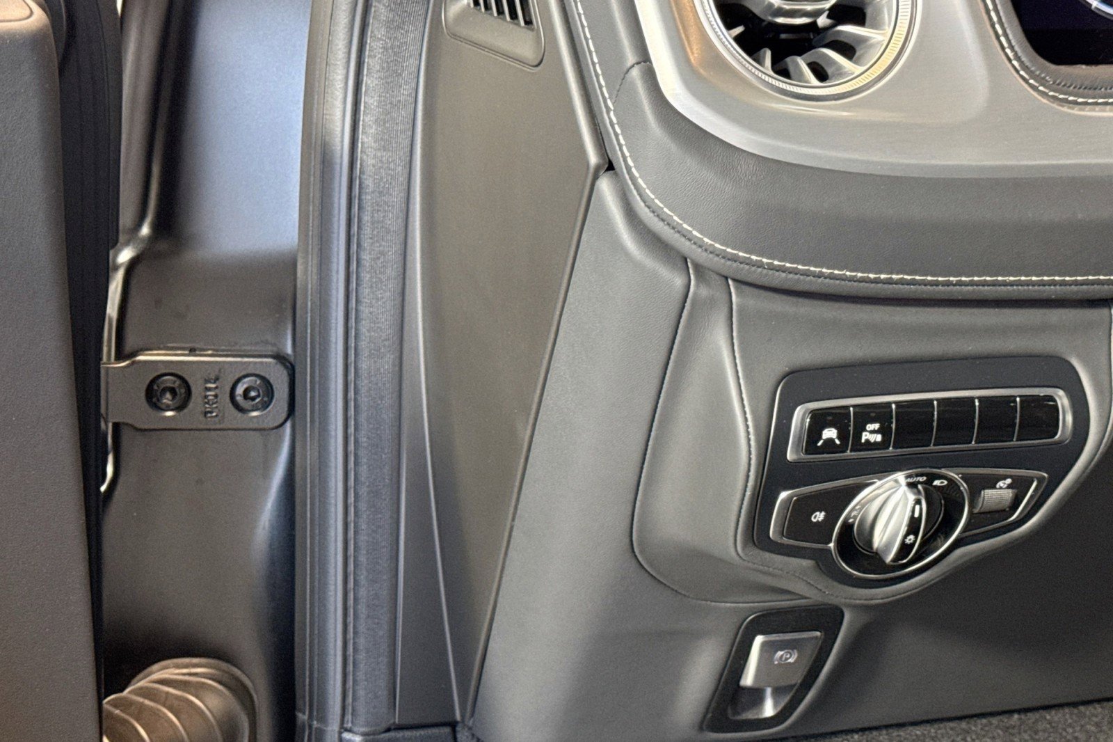 Certified 2024 Mercedes-Benz G 63 AMG AMG G 63 4MATIC SUV GRAND EDIT image 10