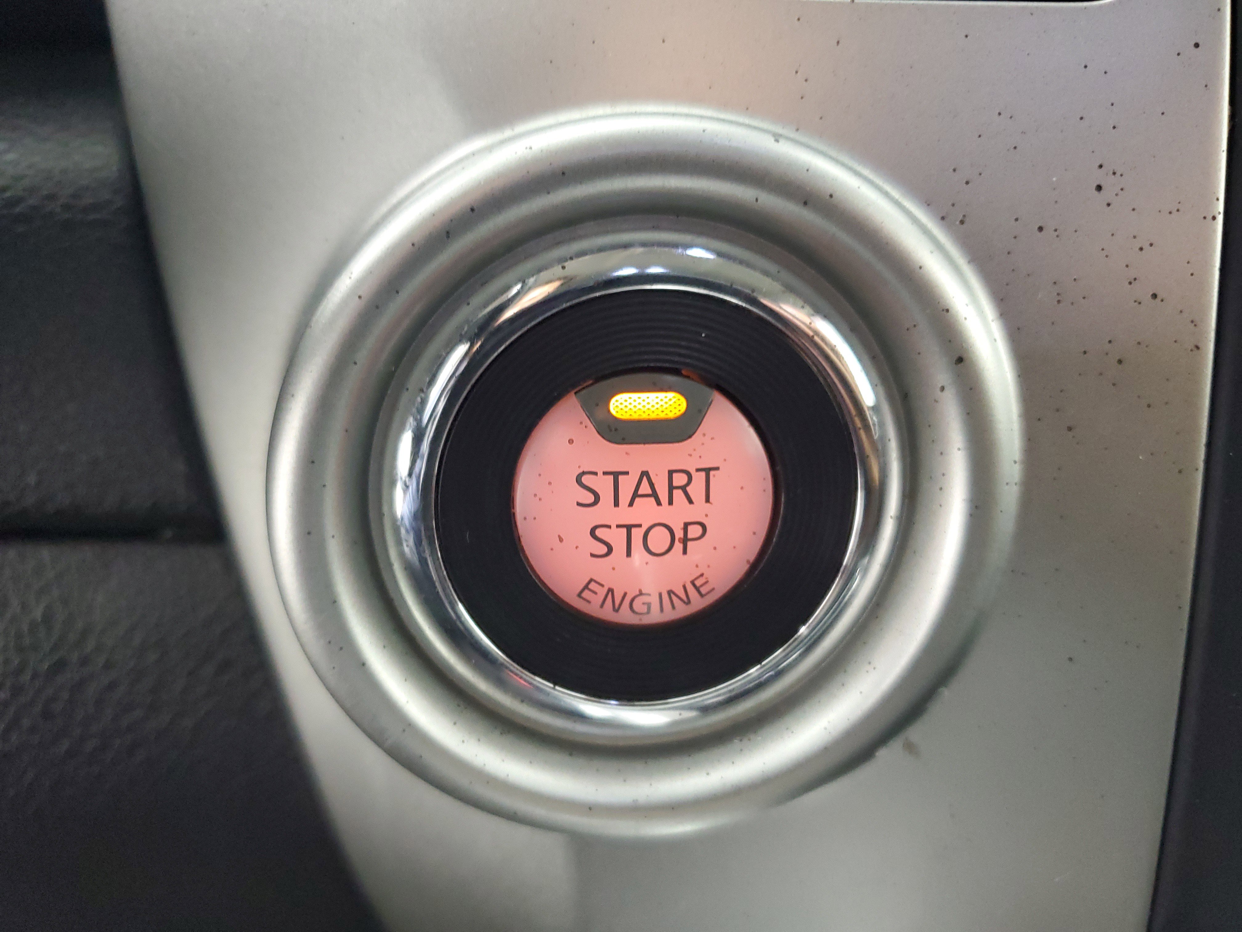 Used 2021 Nissan Titan SV w/ SV Convenience Package image 17