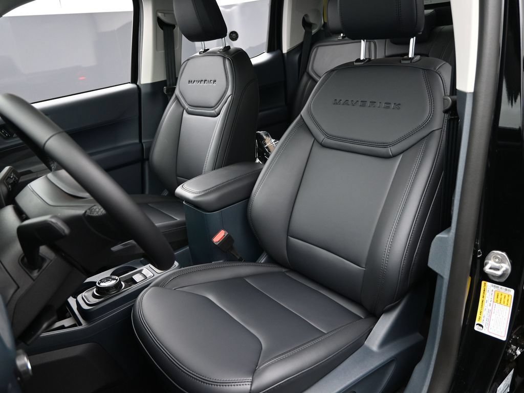 New 2025 Ford Maverick Lariat w/ Black Appearance Package AWD/4WD image 20