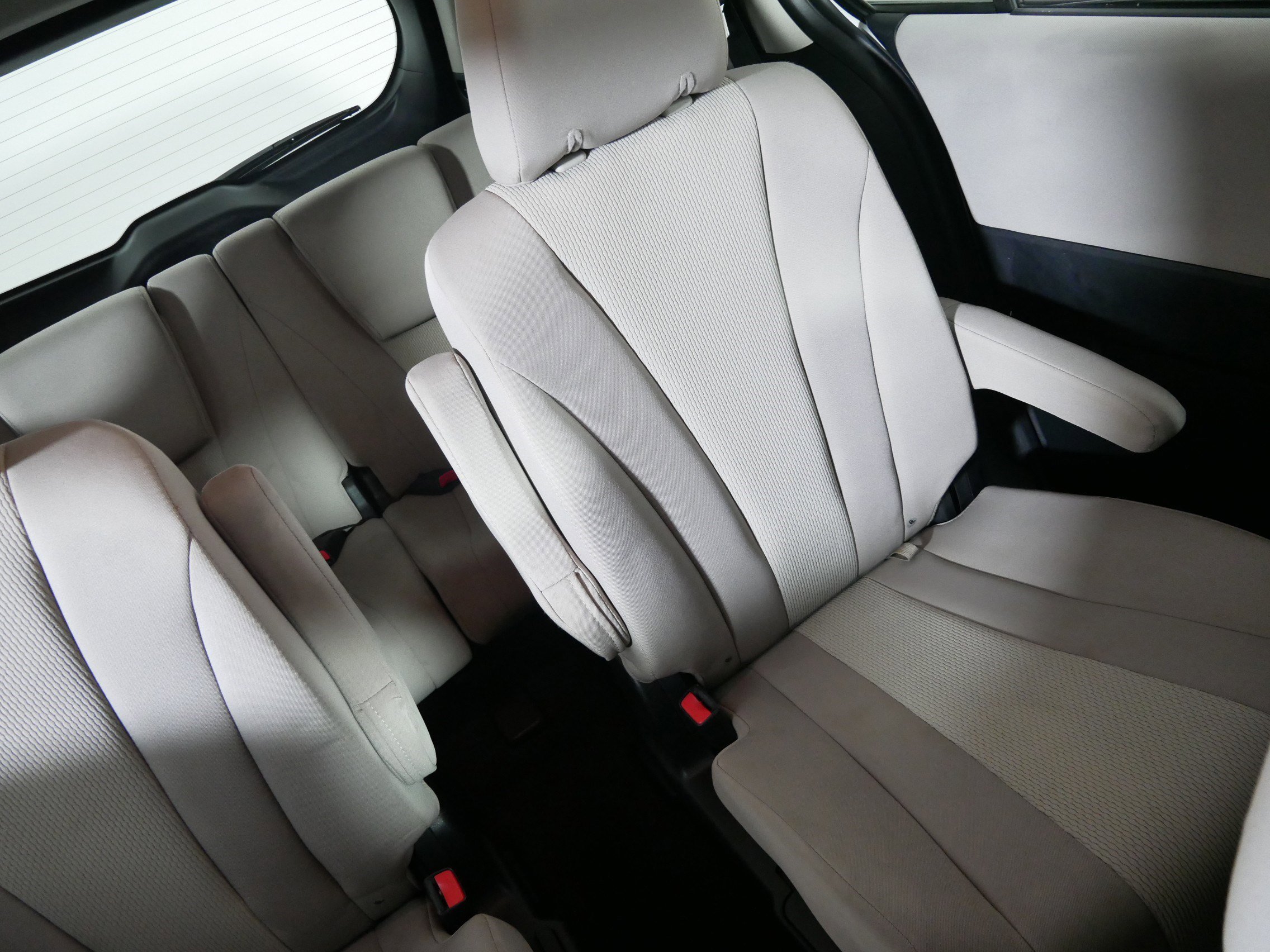 Used 2015 MAZDA MAZDA5 Sport image 14