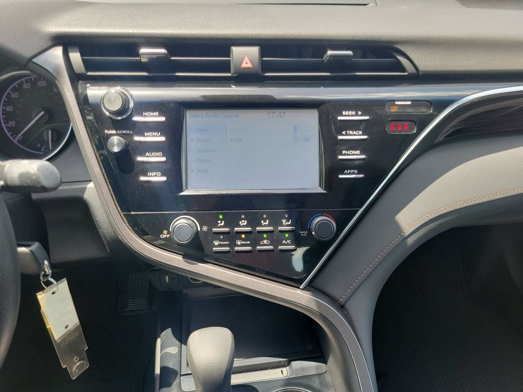 Certified 2018 Toyota Camry LE FWD image 34