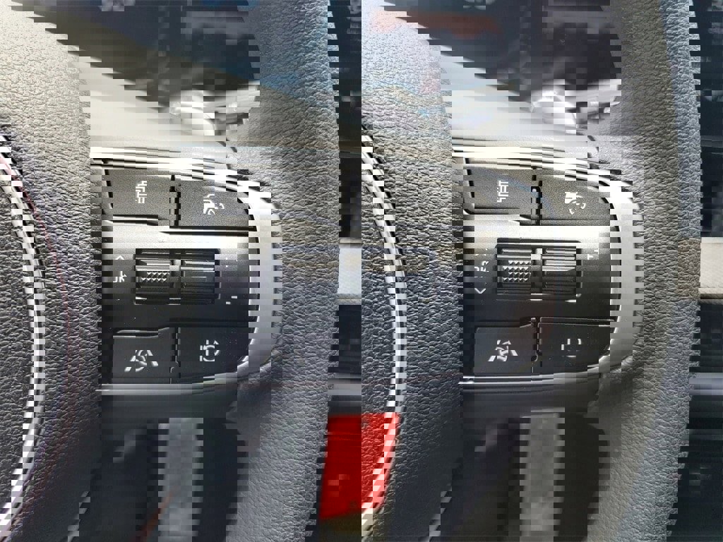 New 2025 Kia Sportage LX image 12