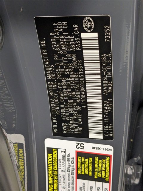 Used 2025 Toyota Camry SE image 35