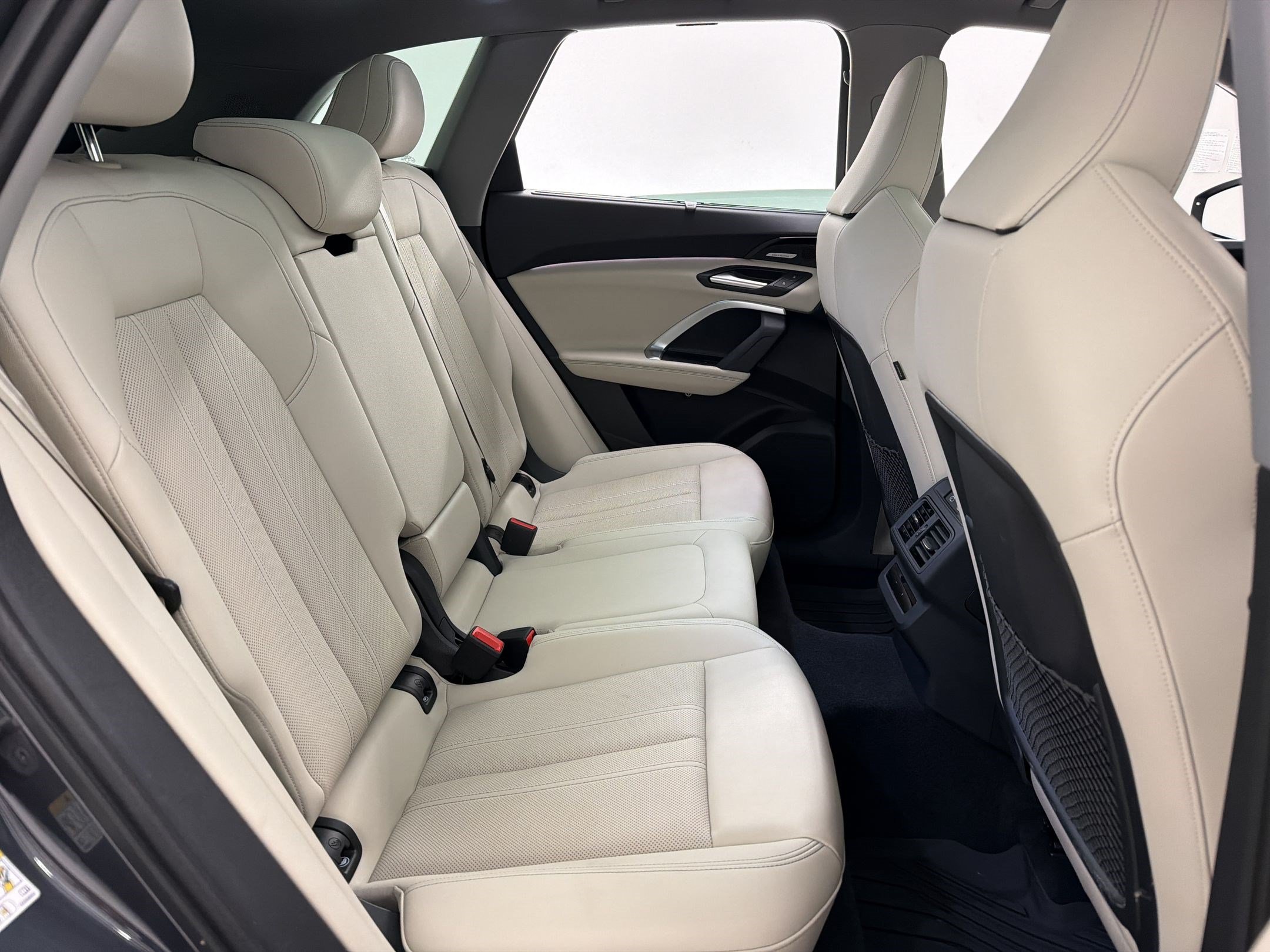 Used 2025 Audi Q5 Premium Plus w/ Premium Plus AWD/4WD image 28