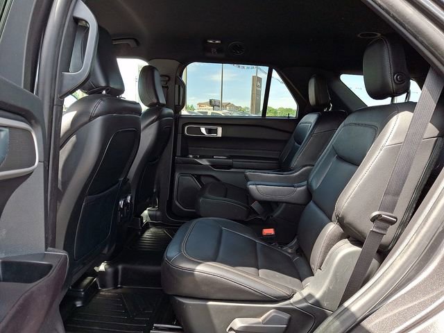 Used 2020 Ford Explorer XLT w/ Equipment Group 202A image 10