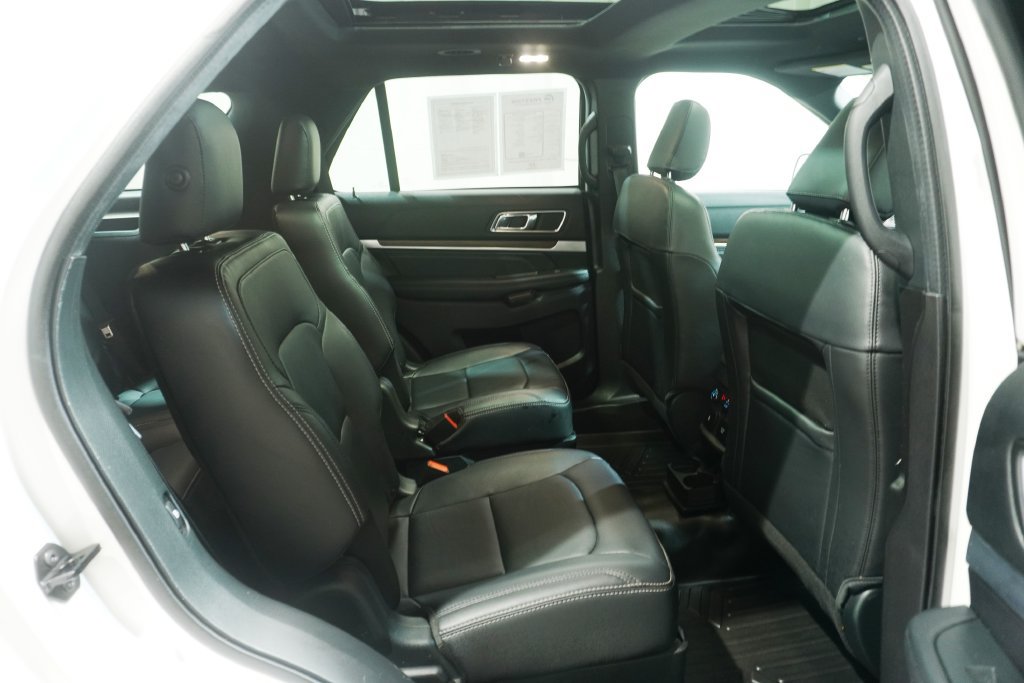 Used 2019 Ford Explorer Limited w/ Ford Safe & Smart Package AWD/4WD image 18
