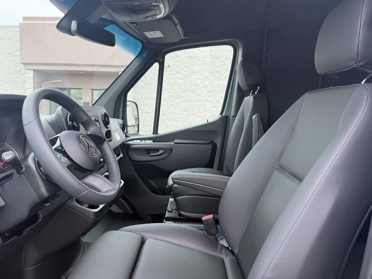 Used 2026 Mercedes-Benz Sprinter 2500 image 17