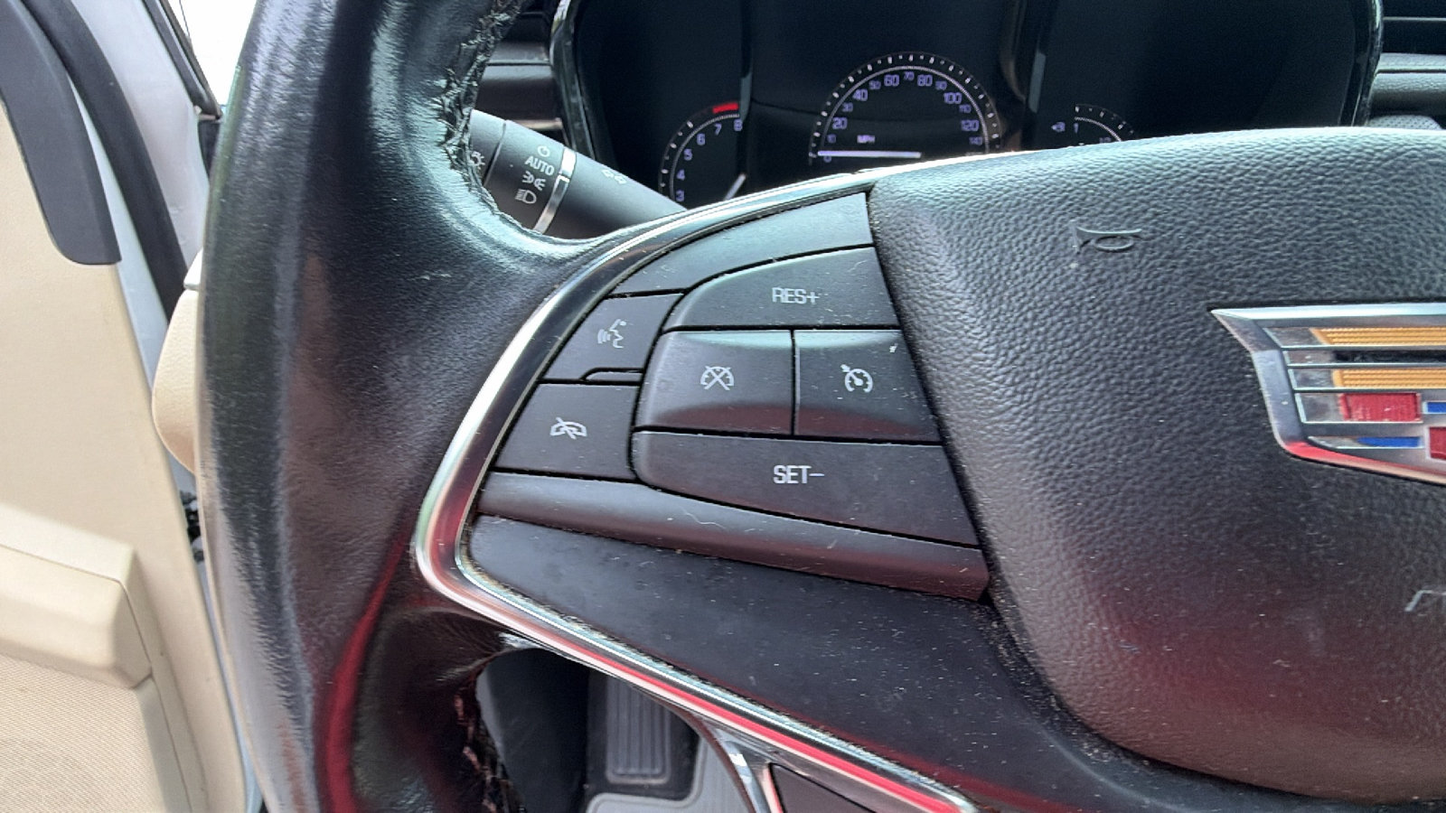Used 2019 Cadillac XT5 FWD image 27