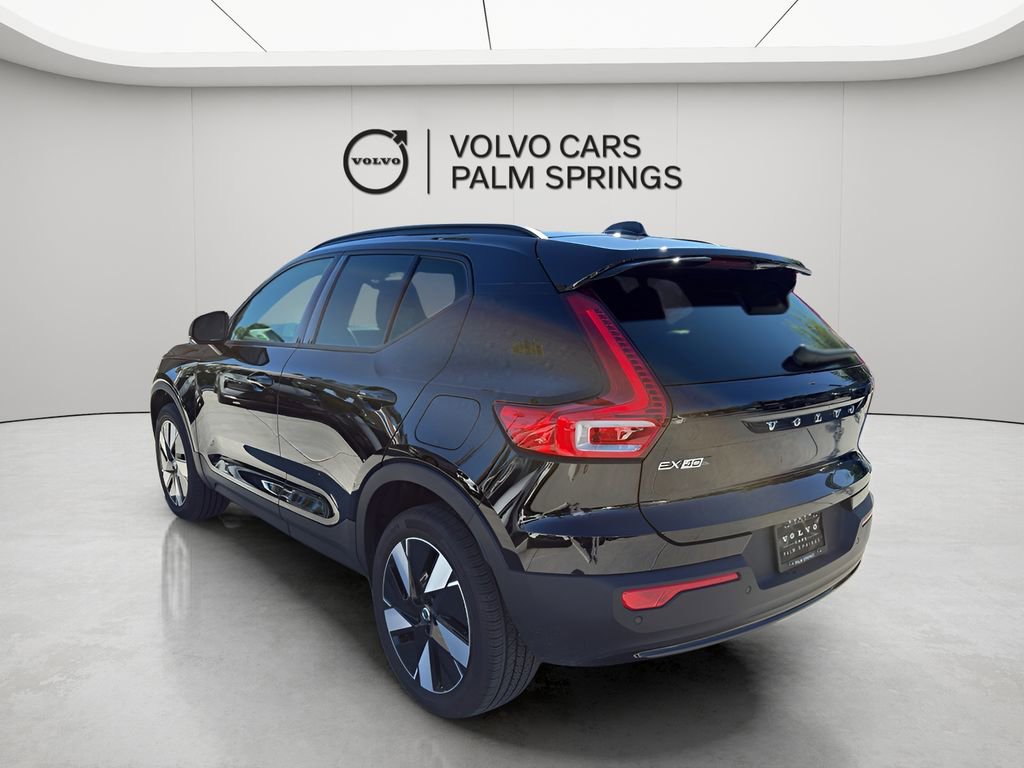 New 2025 Volvo EX40 Core w/ Climate Package image 4