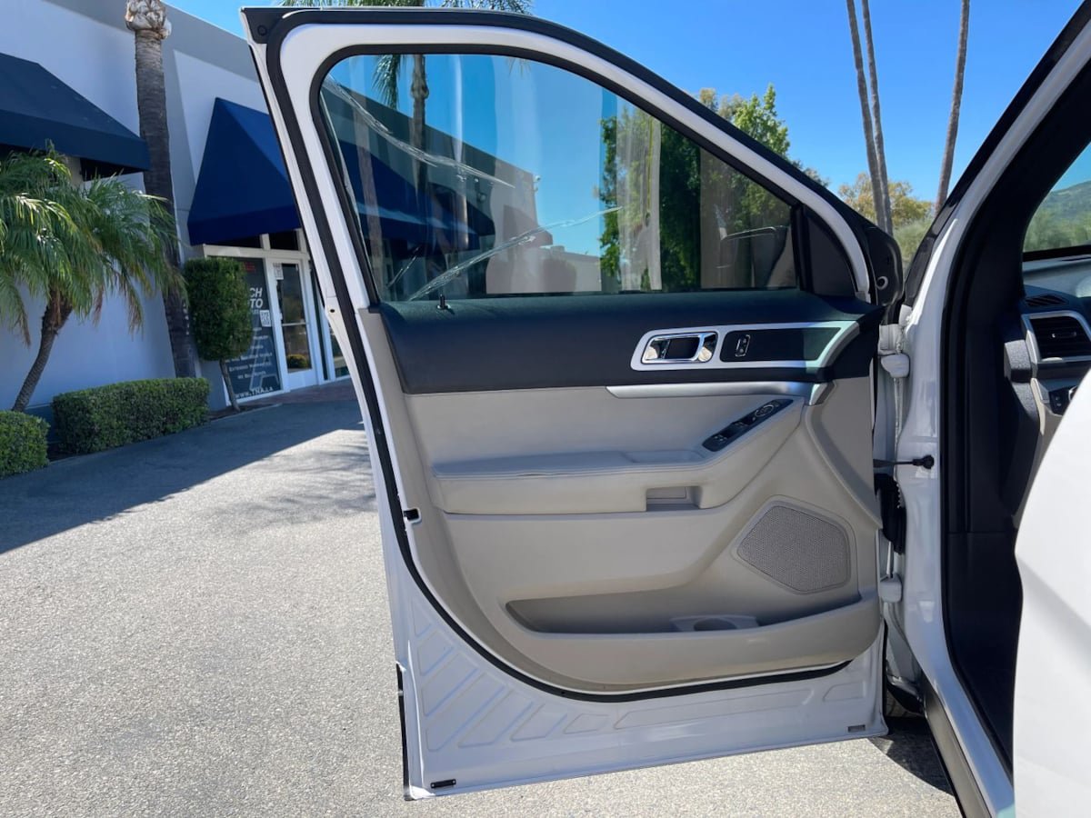 Used 2013 Ford Explorer XLT FWD image 20