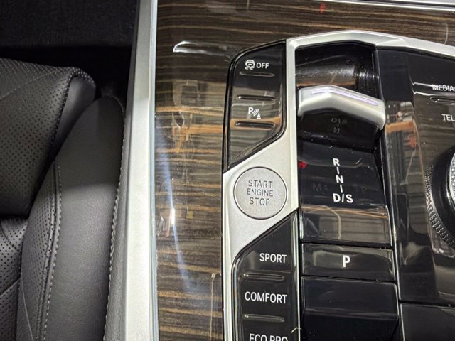 Certified 2024 BMW X7 xDrive40i w/ Premium Package AWD/4WD image 46