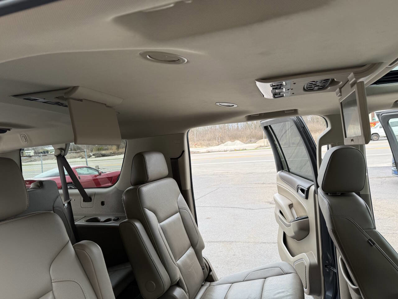 Used 2019 GMC Yukon XL SLT w/ Premium Edition AWD/4WD image 34