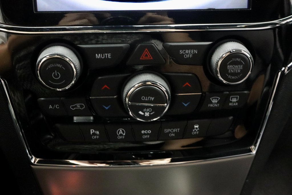 Used 2021 Jeep Grand Cherokee Limited image 29