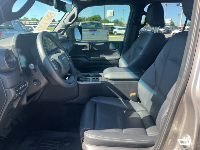 Used 2025 Toyota Land Cruiser w/ Premium Package AWD/4WD image 5