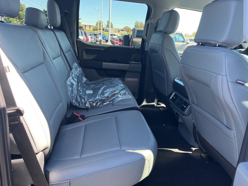 New 2025 Ford F150 Lightning Flash AWD/4WD image 11