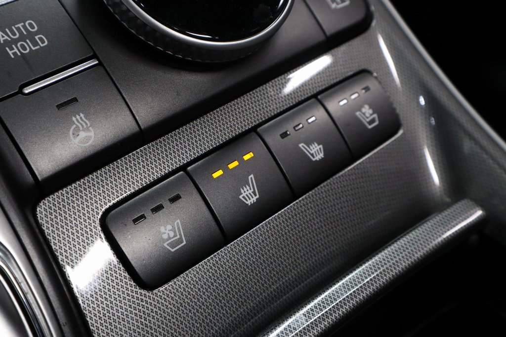 Used 2023 Hyundai Santa Fe Calligraphy image 5