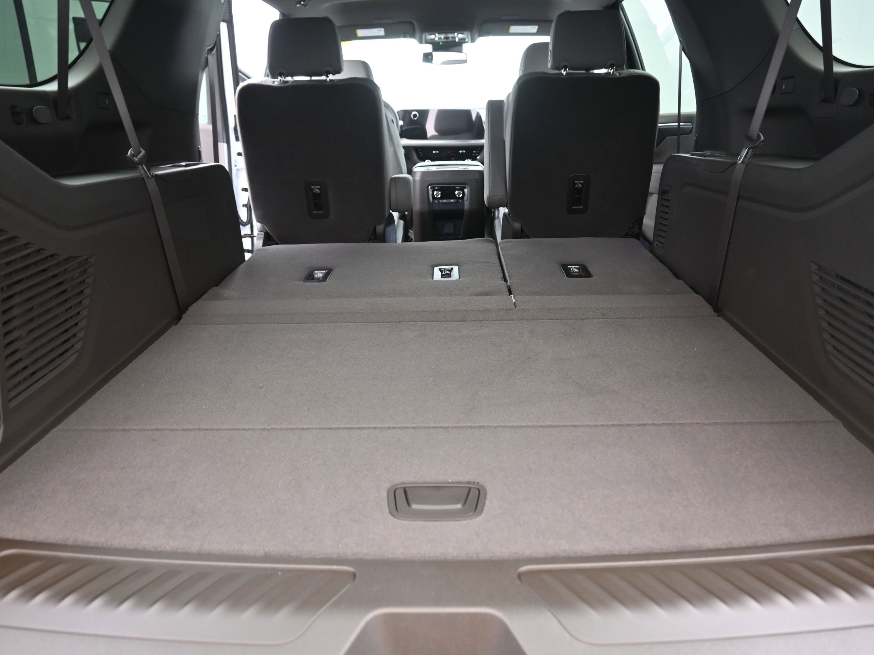 New 2026 Chevrolet Suburban LT w/ Comfort Package image 18