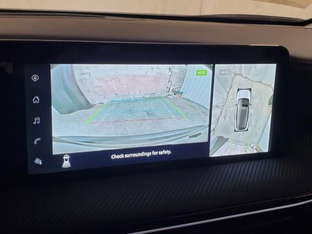 Used 2025 Nissan Kicks SR image 23