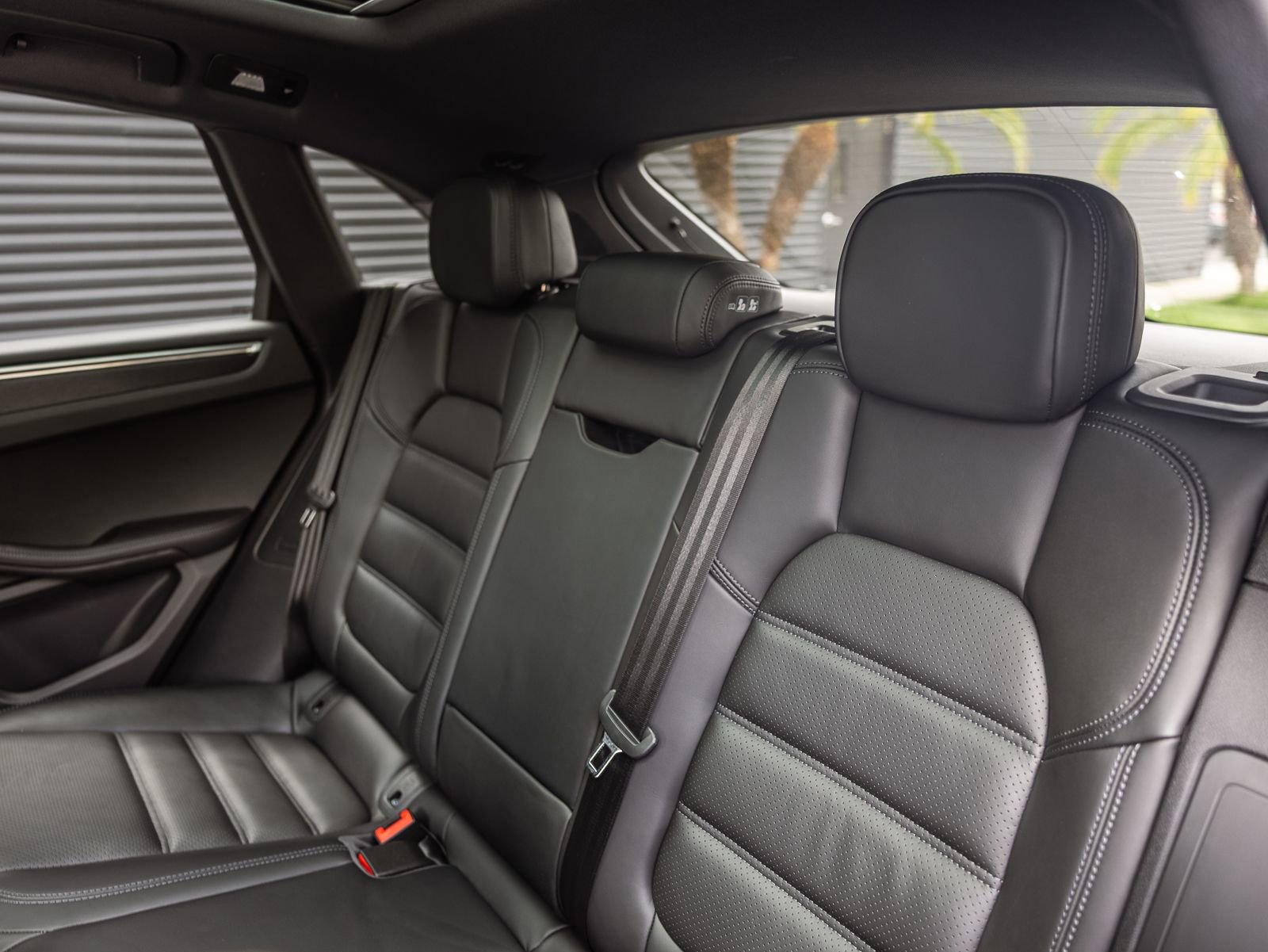 Certified 2022 Porsche Macan GTS AWD/4WD image 18