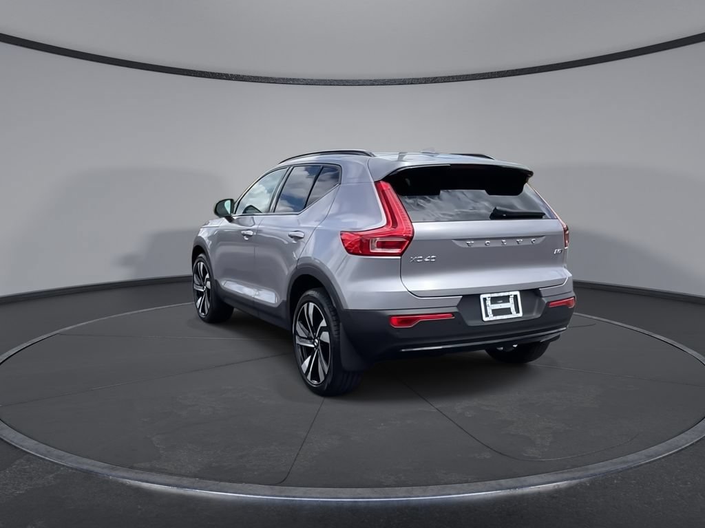 Used 2026 Volvo XC40 B5 Ultra w/ Climate Package AWD/4WD image 7