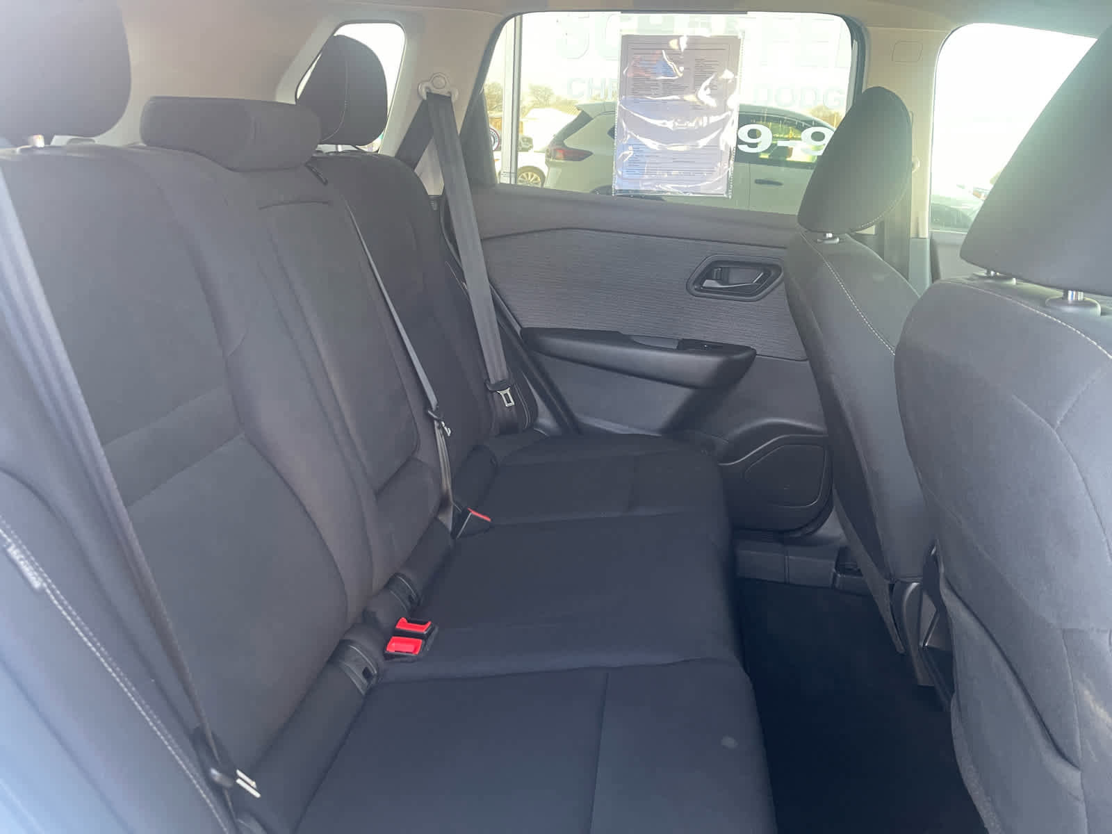 Used 2023 Nissan Rogue S image 14