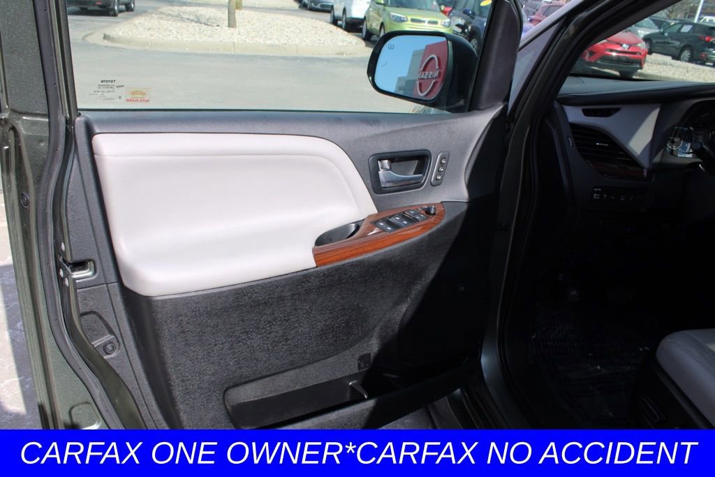Used 2020 Toyota Sienna Limited Premium image 20