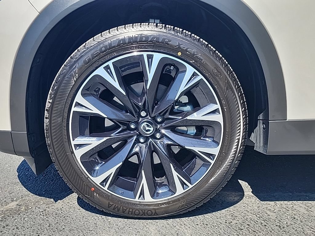 Used 2024 MAZDA CX-90 Plug-In Hybrid w/ Premium Plus AWD/4WD image 28