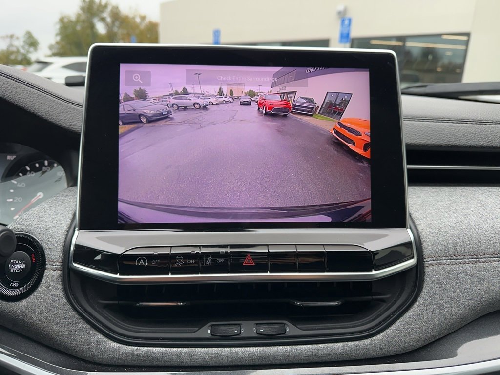 Used 2022 Jeep Compass Latitude image 32