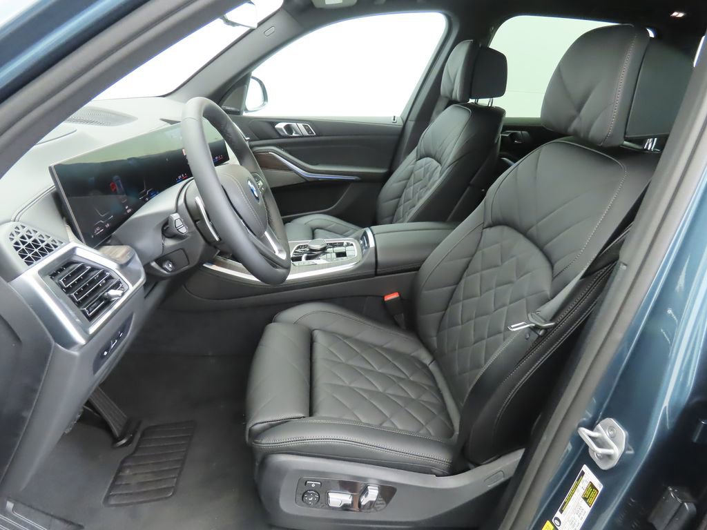New 2026 BMW X5 xDrive50e w/ Climate Comfort Package AWD/4WD image 19