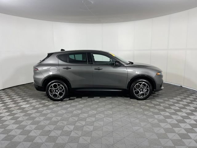 Used 2026 Alfa Romeo Tonale AWD/4WD image 8