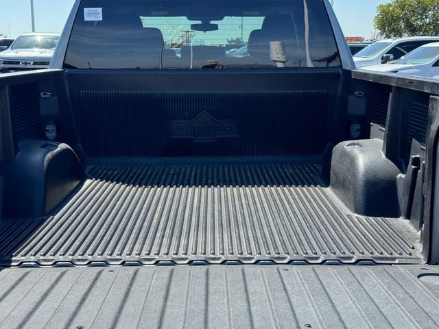 Used 2020 Chevrolet Silverado 1500 Custom w/ Custom Value Package RWD image 12