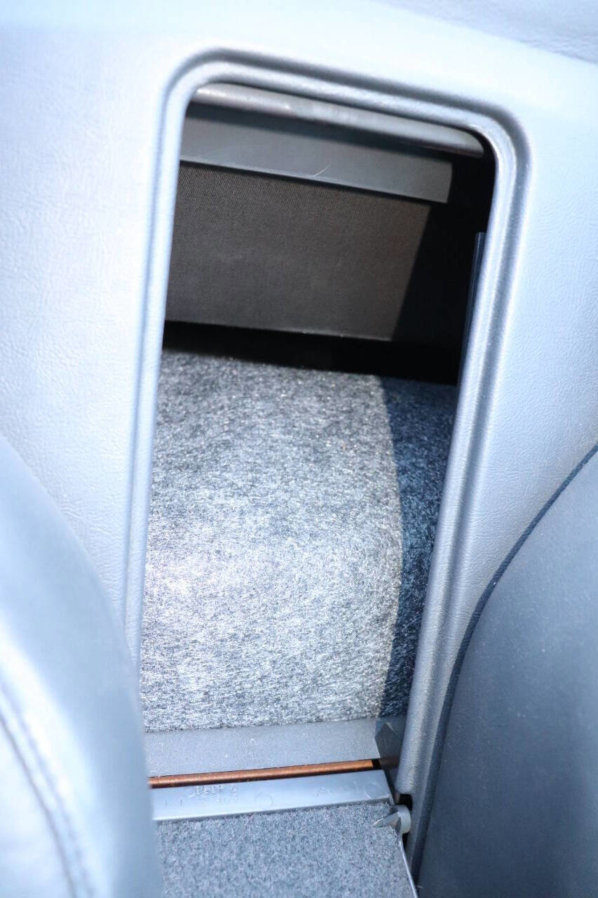 Used 1993 Oldsmobile Cutlass Supreme Convertible image 62