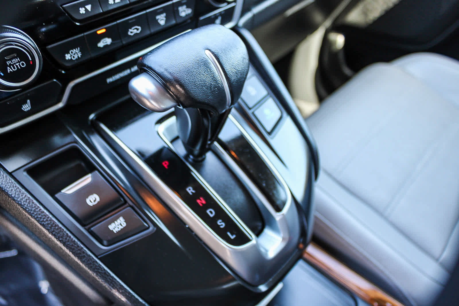 Certified 2022 Honda CR-V Touring image 19