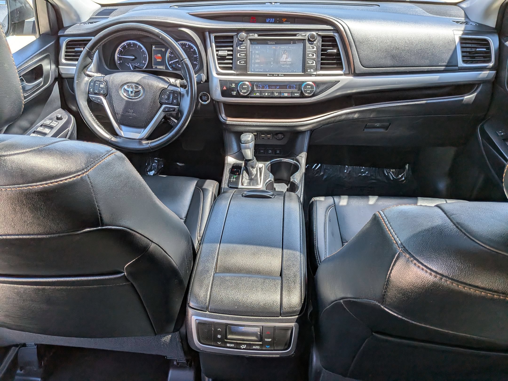 Used 2019 Toyota Highlander XLE AWD/4WD image 24