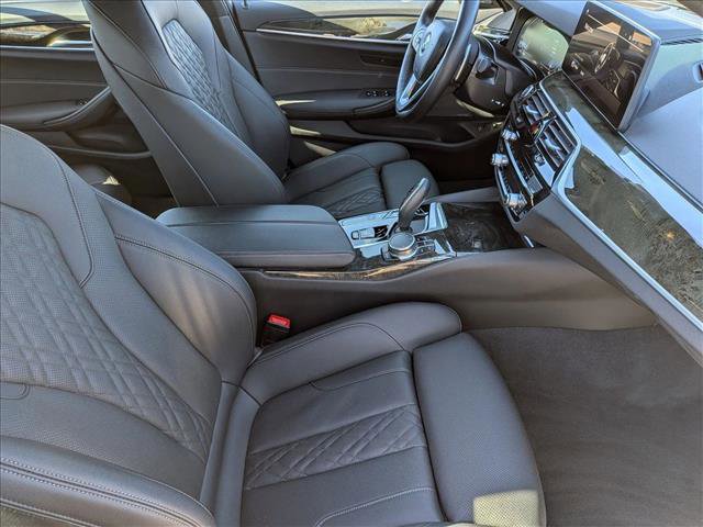 Used 2023 BMW 530e w/ Premium Package RWD image 21