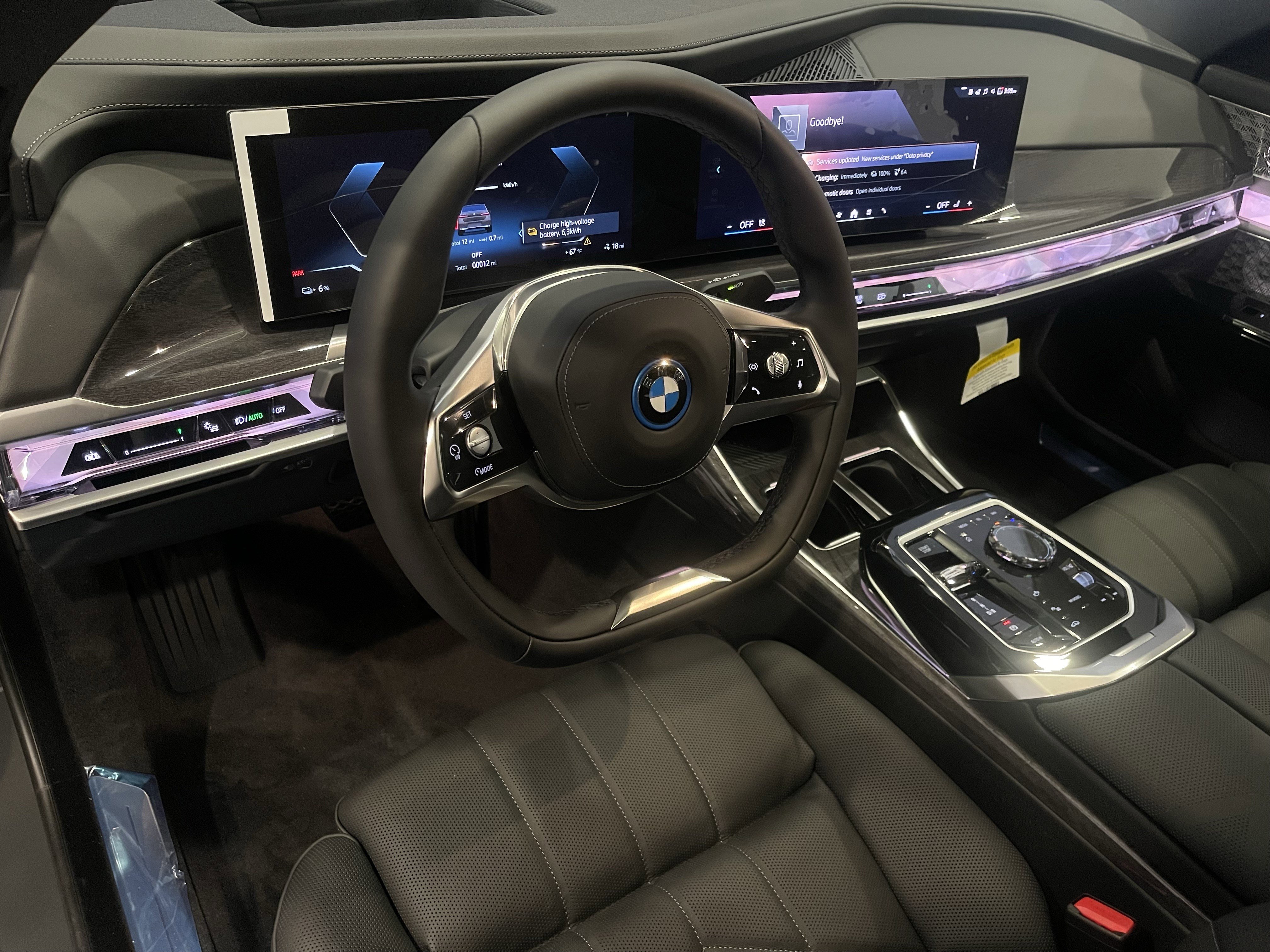 New 2026 BMW i7 xDrive60 AWD/4WD image 7