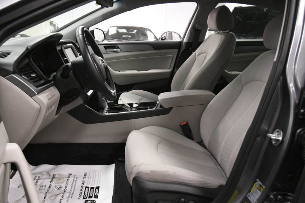 Used 2018 Hyundai Sonata SEL w/ Cargo Package image 10