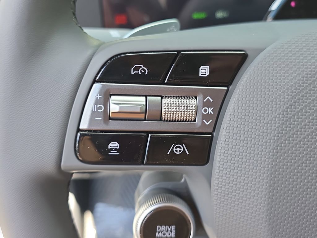 New 2025 Hyundai Ioniq 5 SEL AWD/4WD image 17