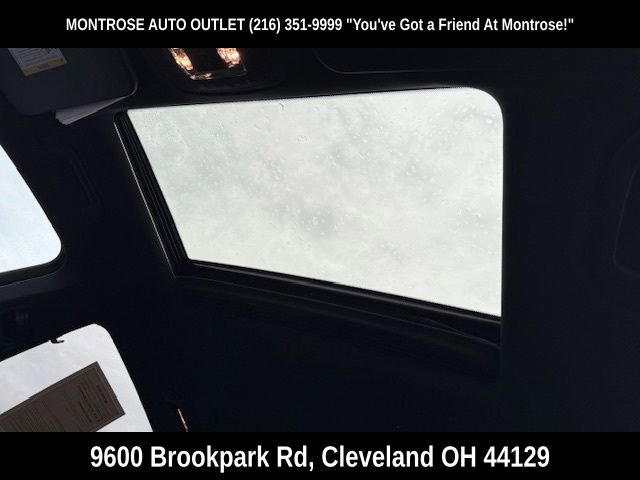 Used 2020 Mercedes-Benz GLE 350 4MATIC w/ Premium Package image 35