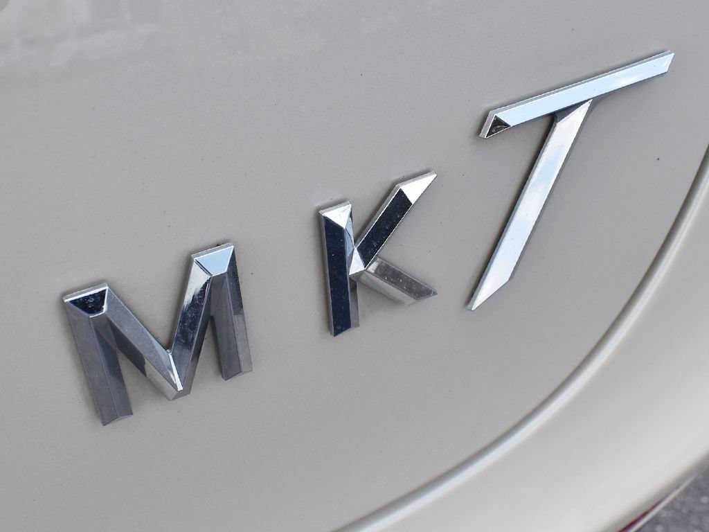Used 2018 Lincoln MKT AWD w/ Technology Package image 11