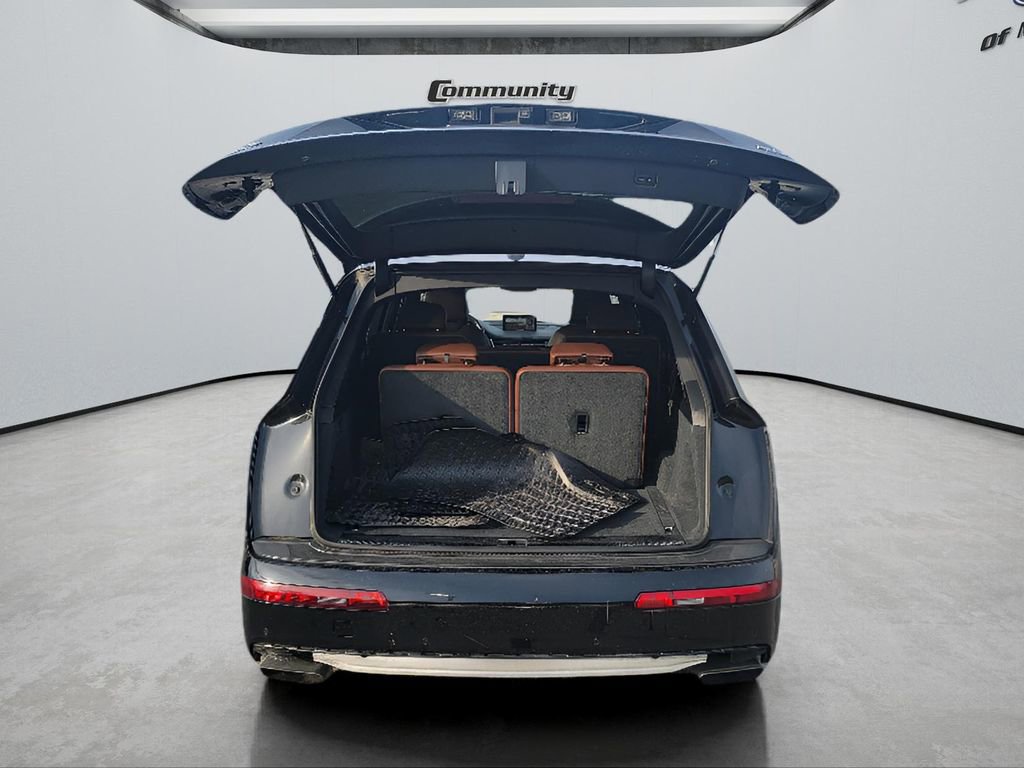 Used 2018 Audi Q7 3.0T Prestige image 9